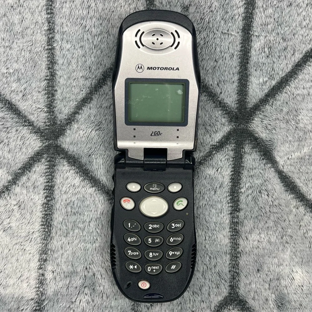 Motorola Nextel i60c & i90c Flip Phones UNTESTED S